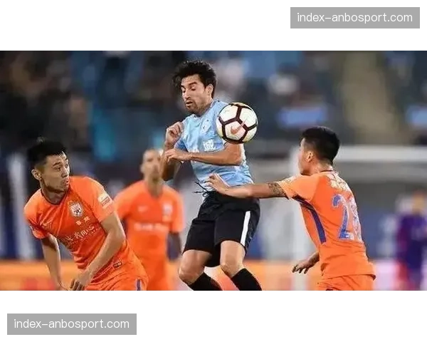 评论:季后赛身体对抗升级,裁判尺度统一性再成热议话题